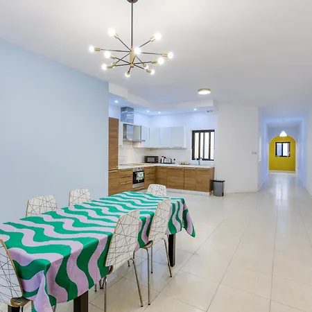 Stylish 3br With Panoramic Balcony In Qawra By 360 Estates Apartment St. Paul's Bay