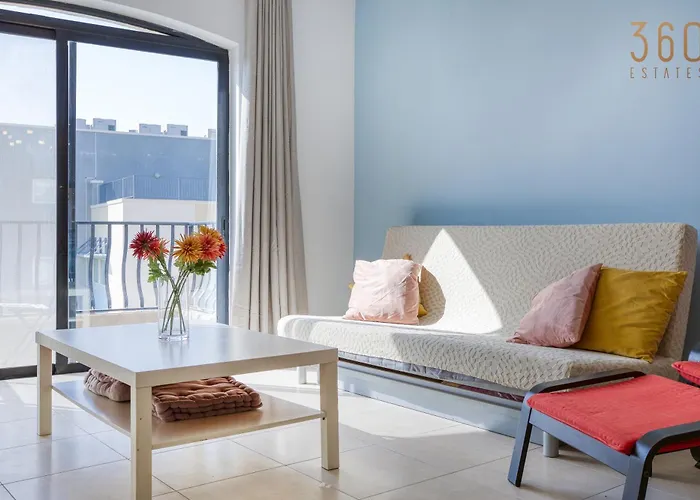 Apartman Stylish 3br With Panoramic Balcony In Qawra By 360 Estates