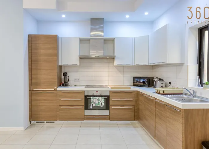 Stylish 3br With Panoramic Balcony In Qawra By 360 Estates * San Pawl il-Baħar