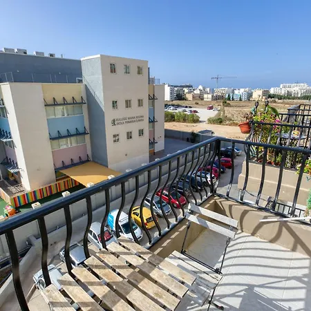 Stylish 3br With Panoramic Balcony In Qawra By 360 Estates *