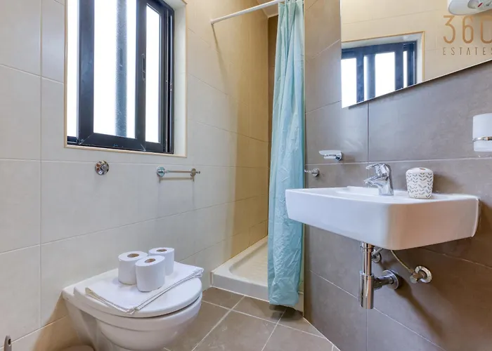 Apartment Stylish 3br With Panoramic Balcony In Qawra By 360 Estates *