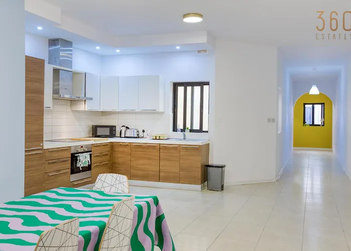 Apartment Stylish 3br With Panoramic Balcony In Qawra By 360 Estates St. Paul's Bay