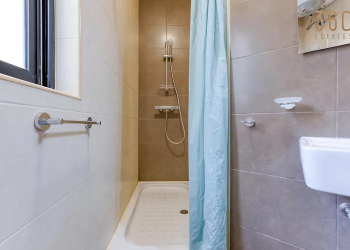 Stylish 3br With Panoramic Balcony In Qawra By 360 Estates Apartment St. Paul's Bay