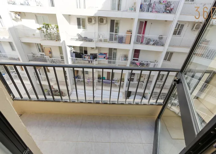 Stylish 3br With Panoramic Balcony In Qawra By 360 Estates Apartment *